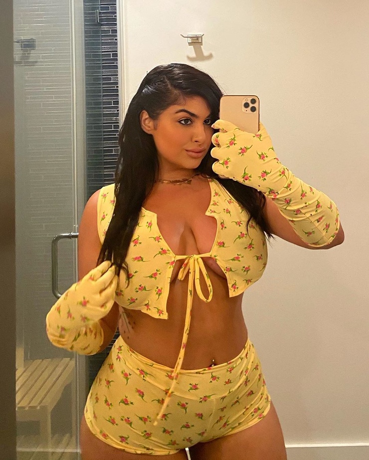 Adriana Sahar