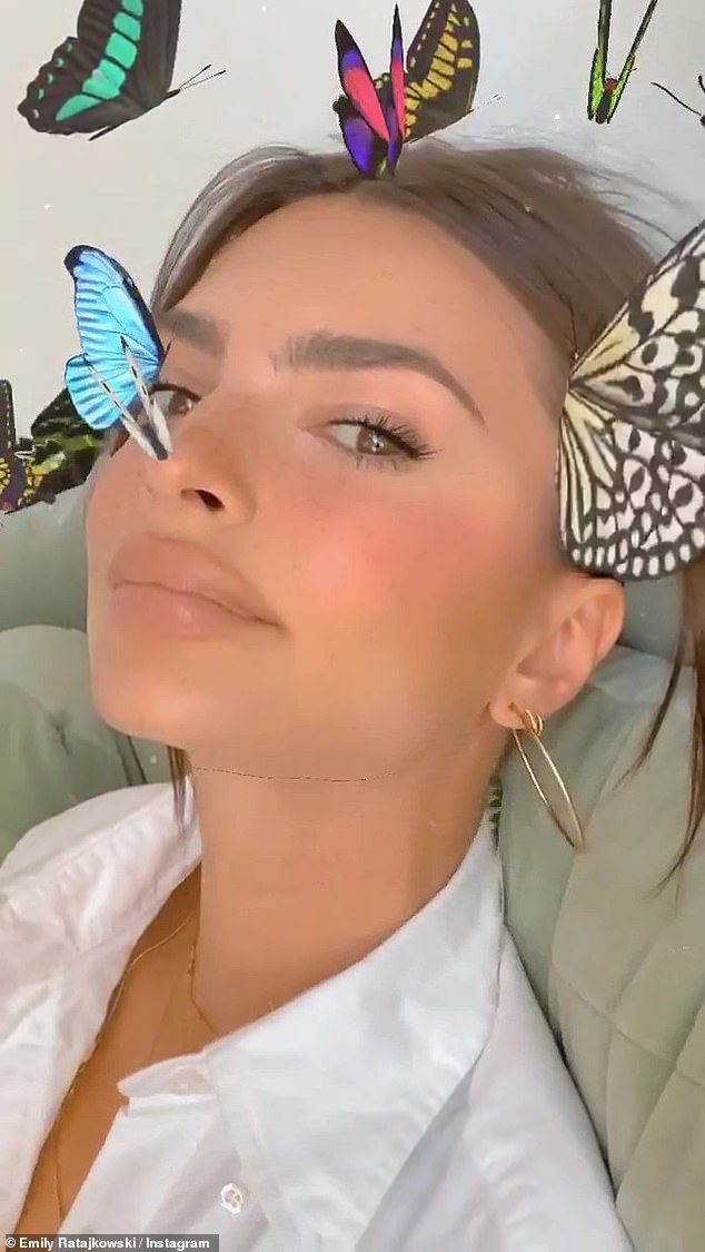 Emily Ratajkowski