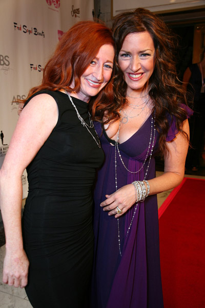 Vicki Lewis