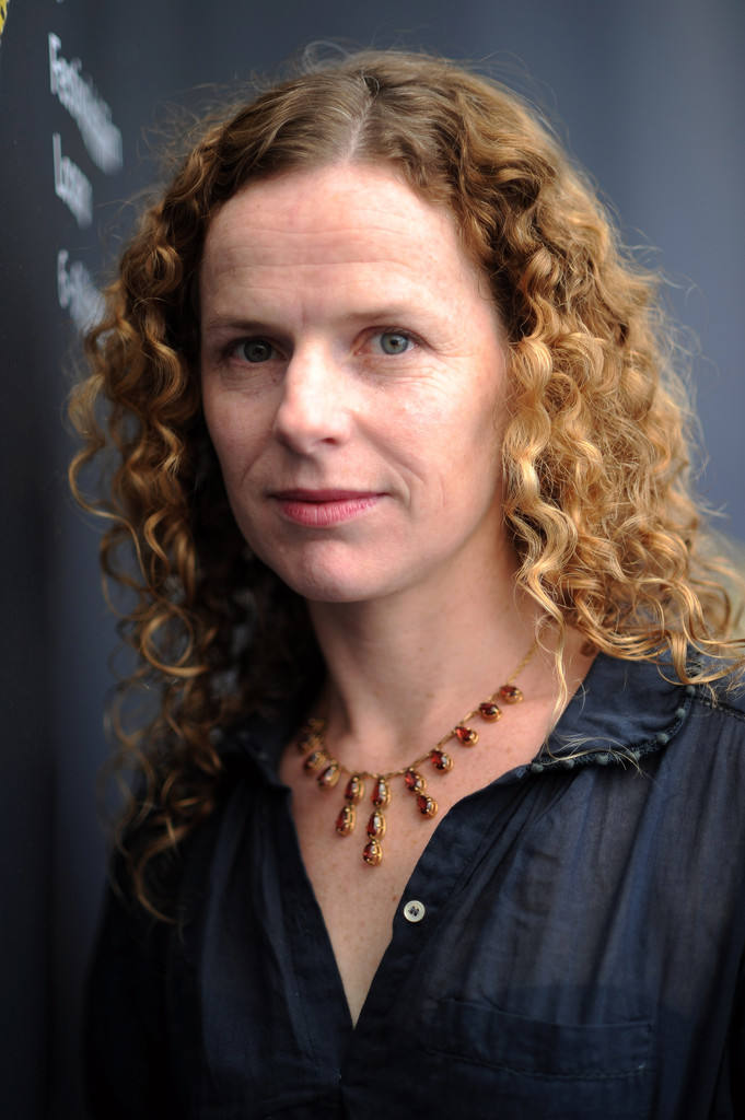 Astrid Adverbe