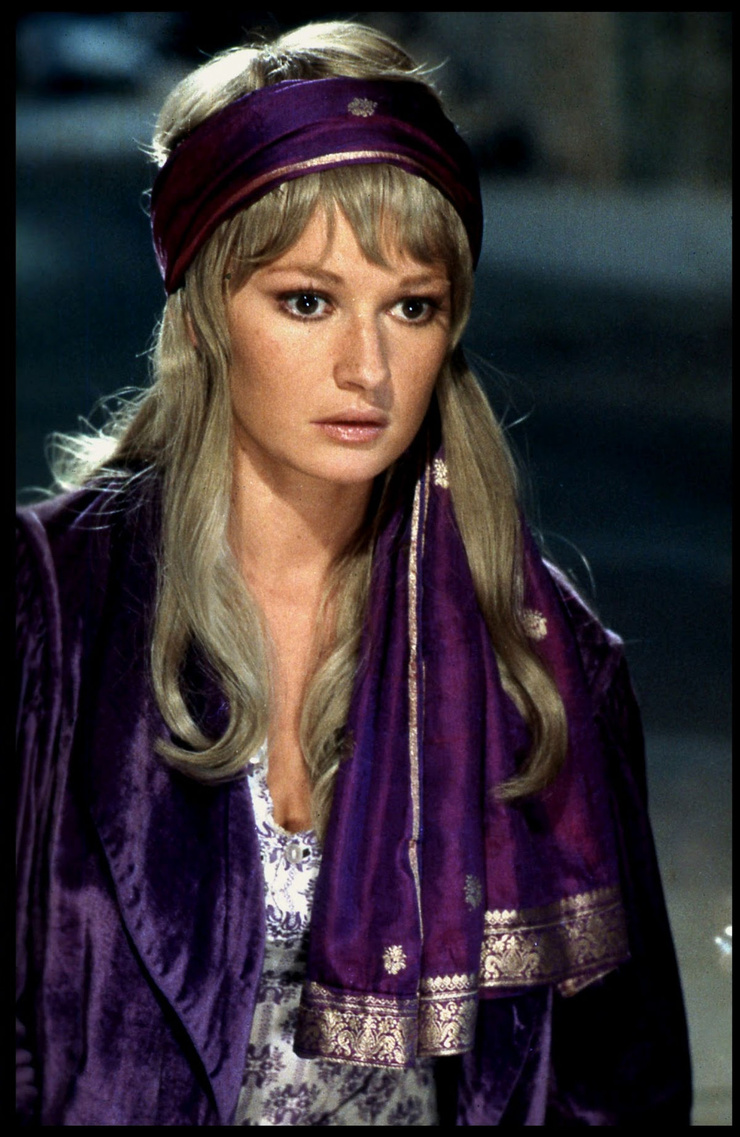 Stephanie Beacham