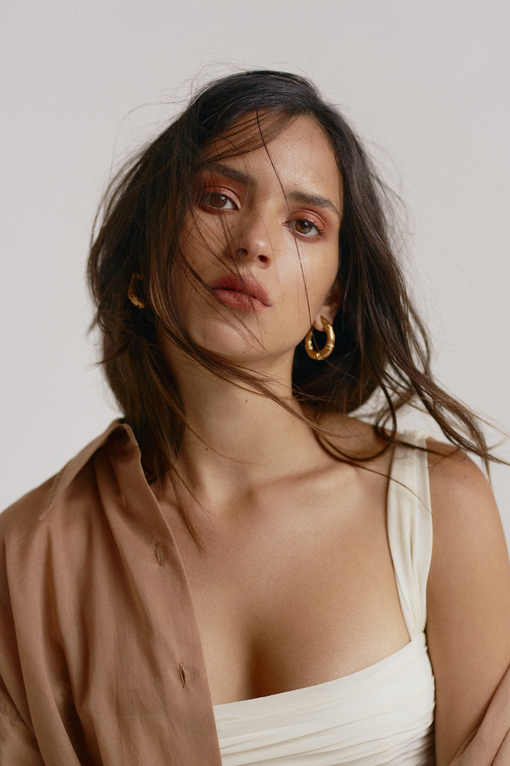 Adria Arjona Adria Arjona