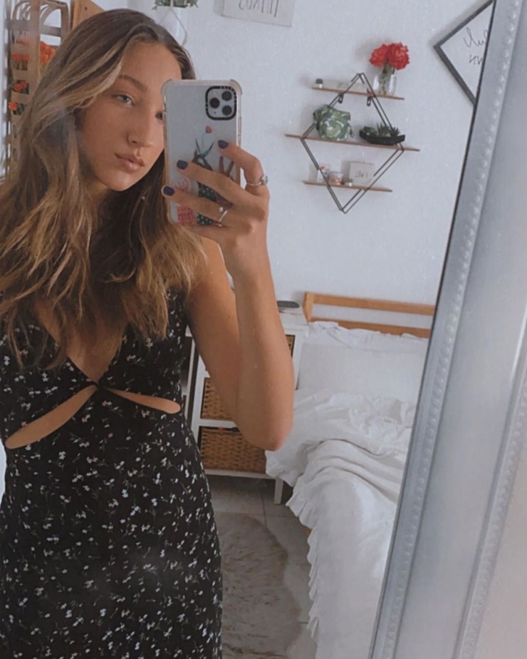 Ava Cota
