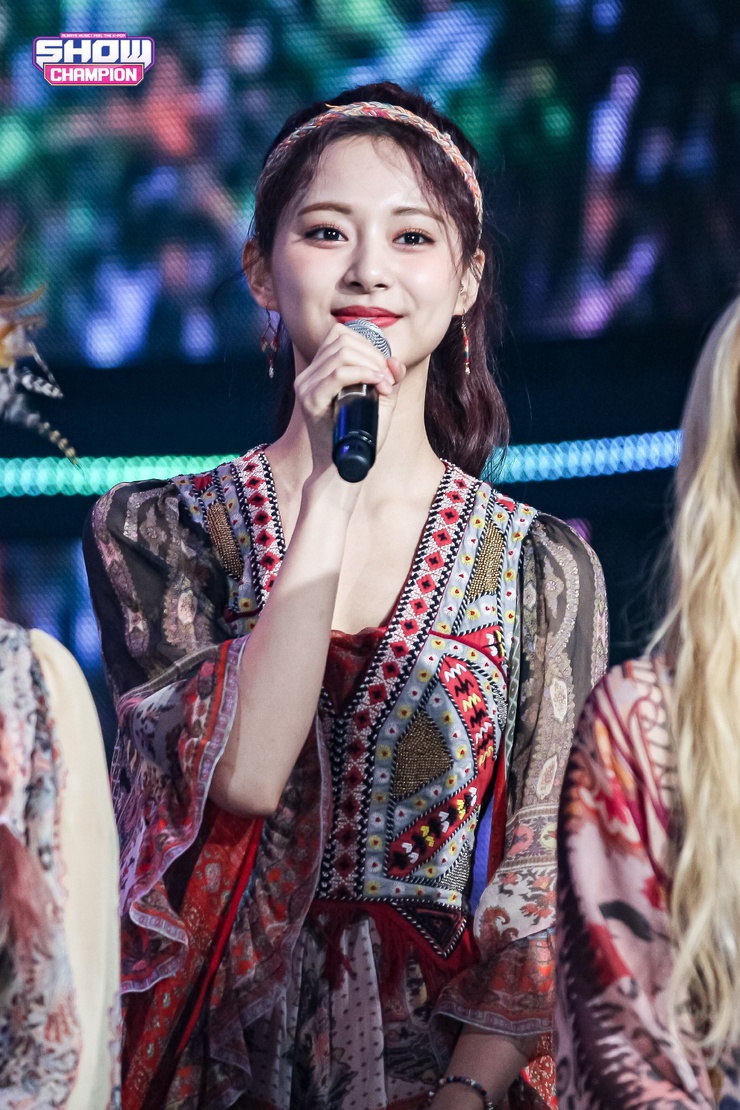 Chou Tzu-yu (Tzuyu)