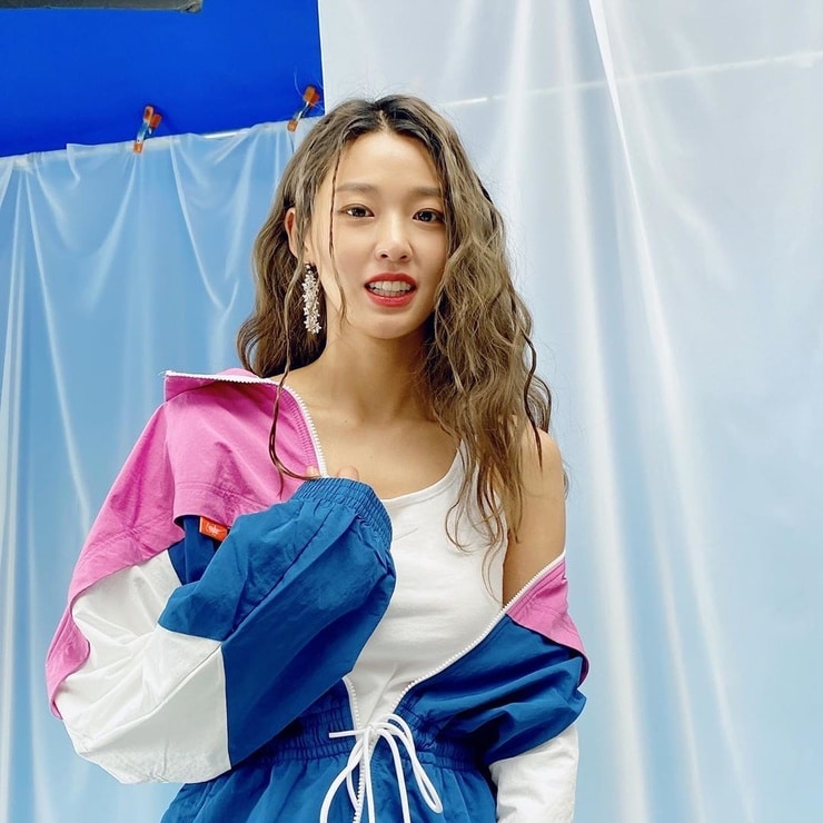 Seol-Hyun Kim Seol-Hyun Kim