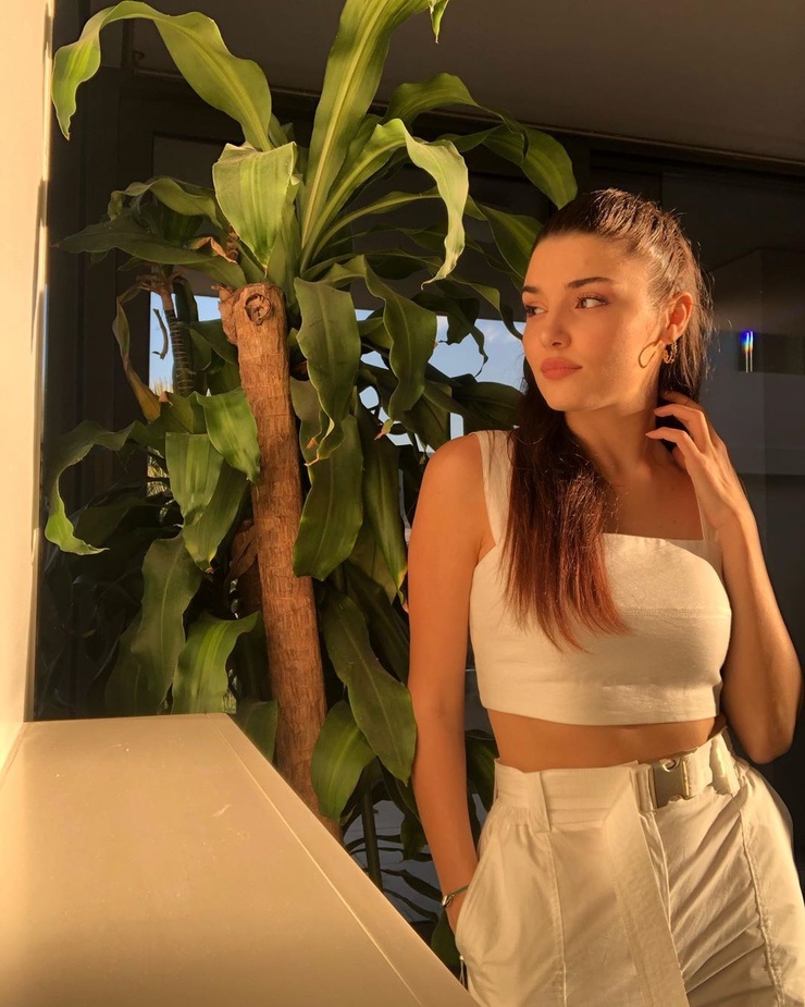 Hande Erçel Hande Erçel