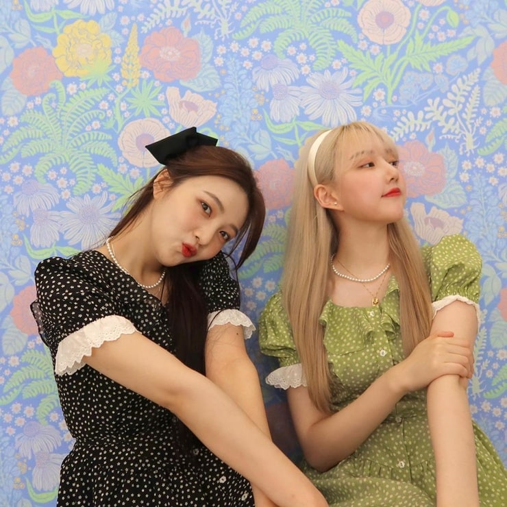 Joy x. Joy and yerin.