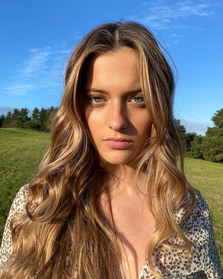 taya brooks