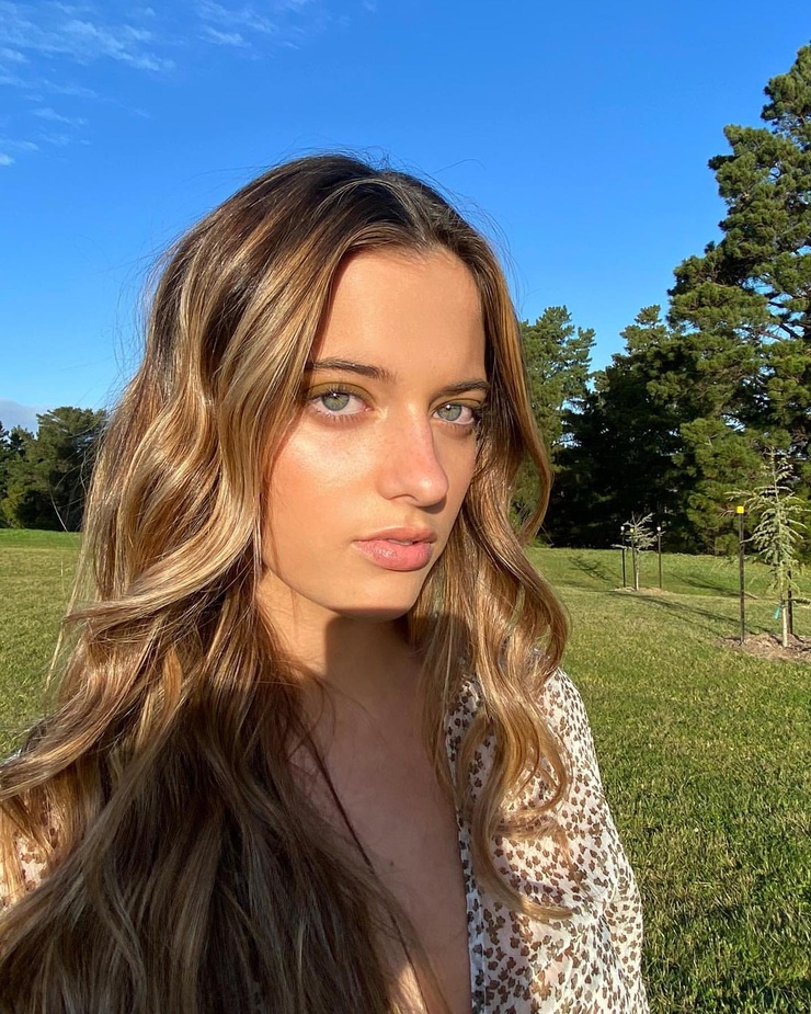 taya brooks