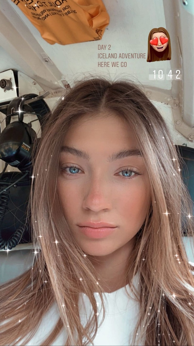 Lorena RAE