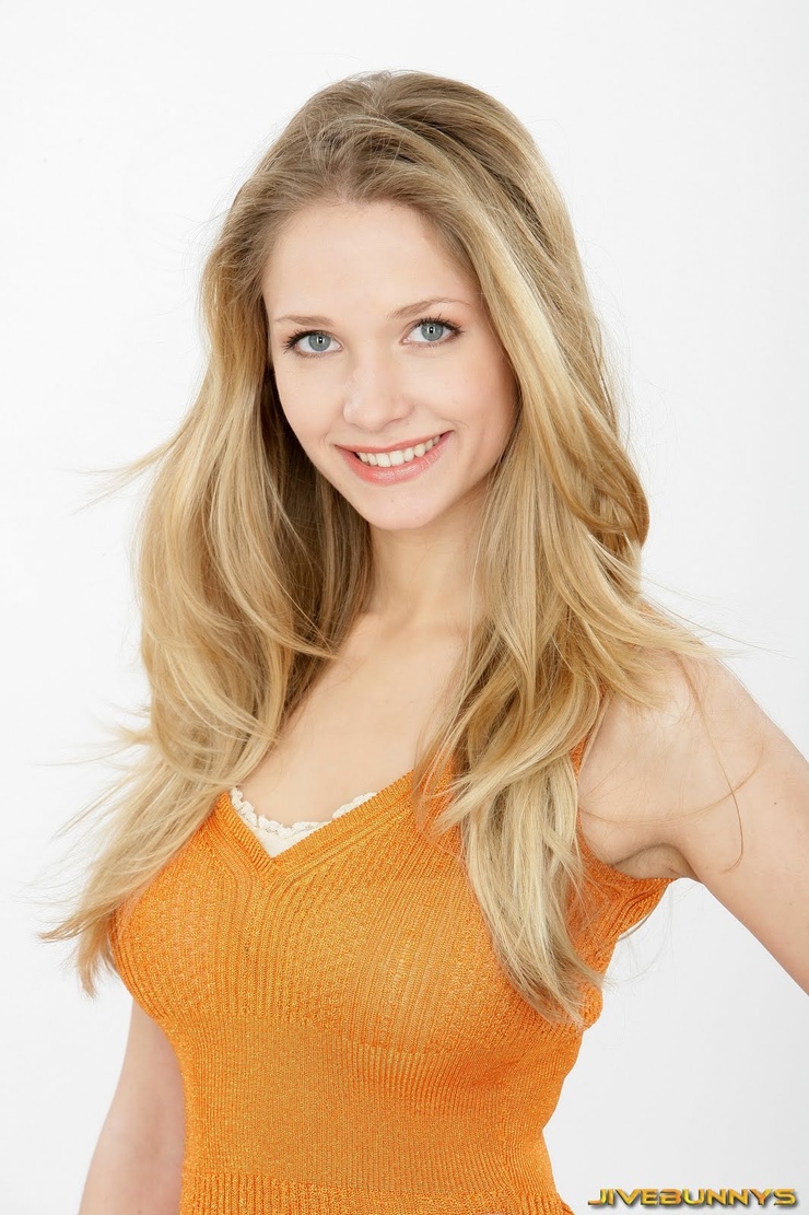 Sarah Ulrich Sarah Ulrich