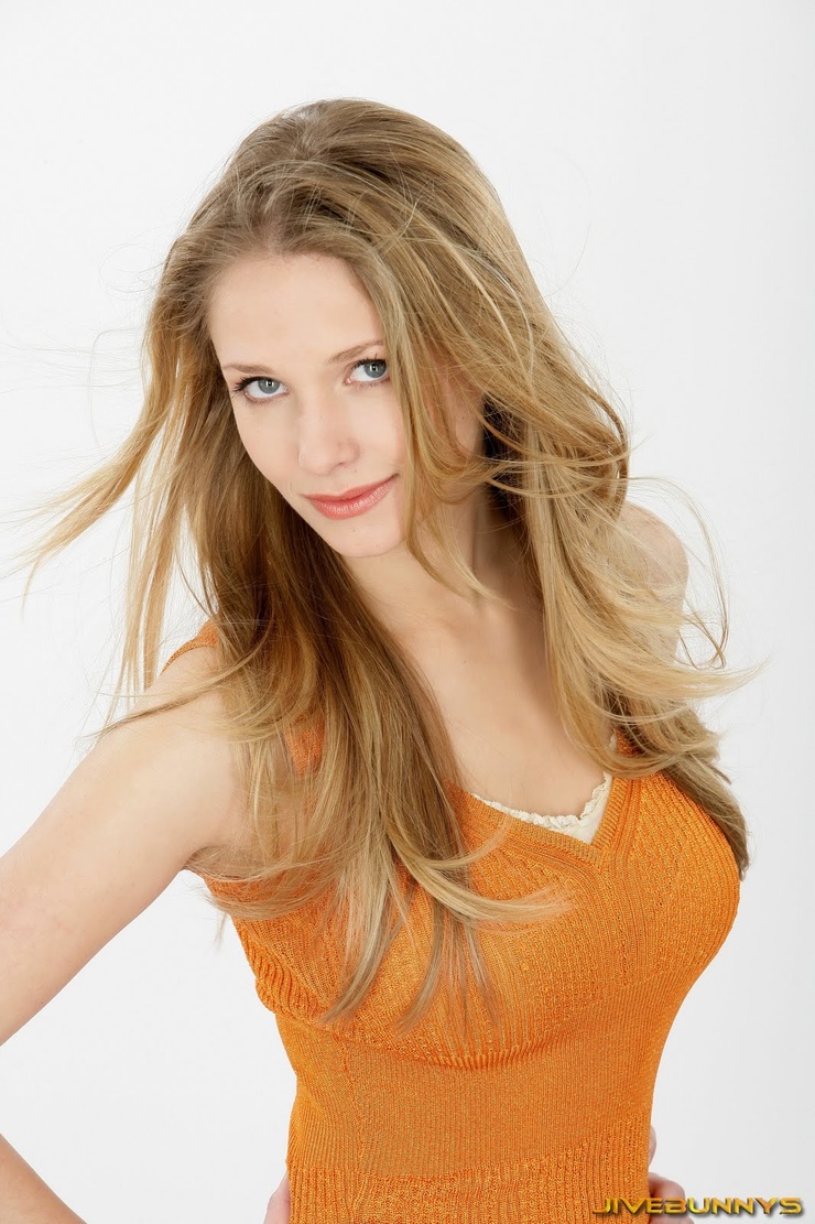 Sarah Ulrich Sarah Ulrich