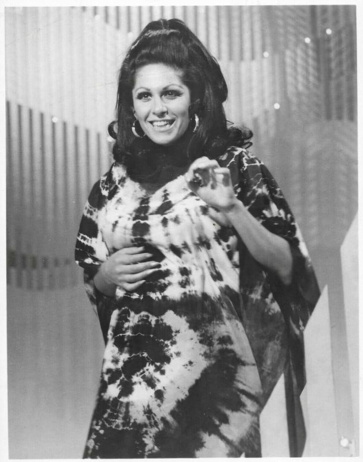 Lainie Kazan