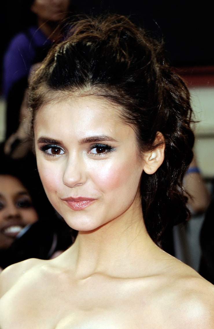 Nina Dobrev