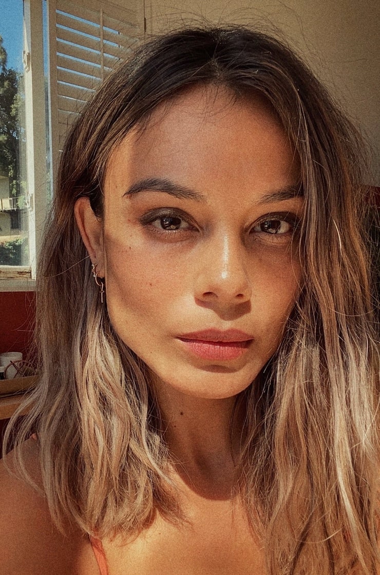 Nathalie Kelley