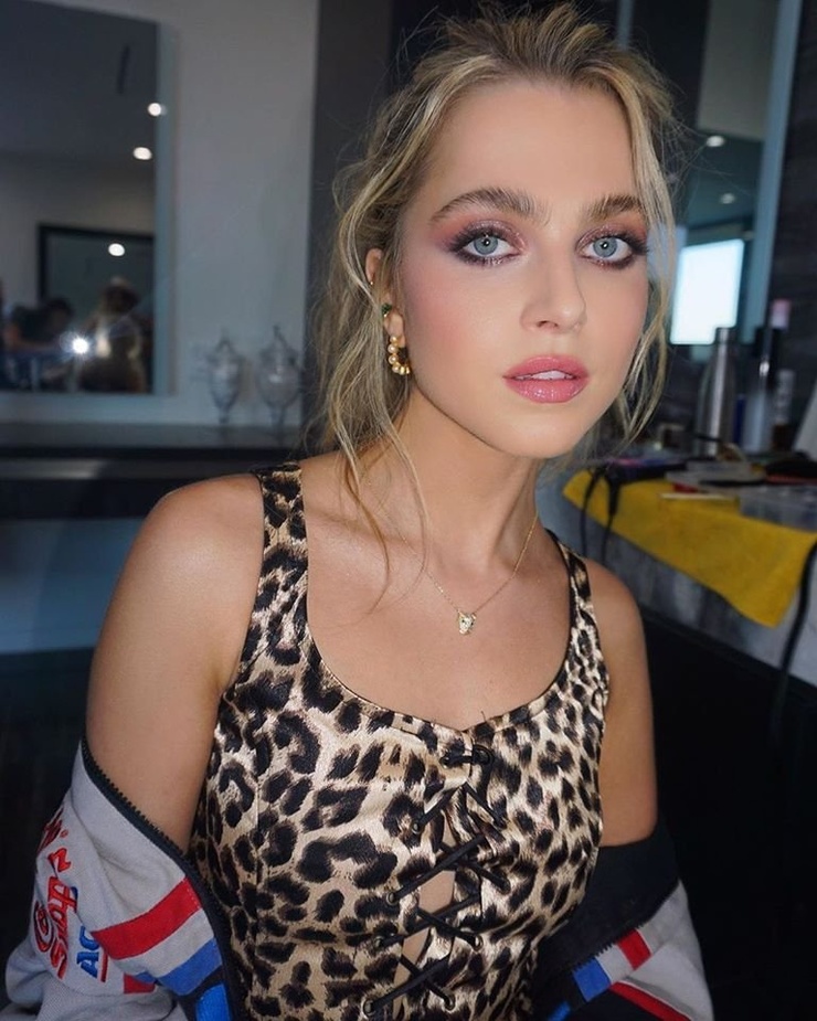 Anne Winters Anne Winters