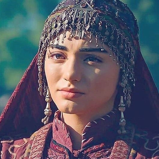 Özge Törer