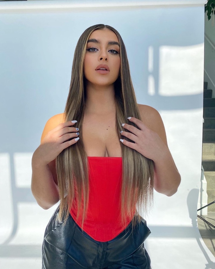 Kalani Hilliker Kalani Hilliker