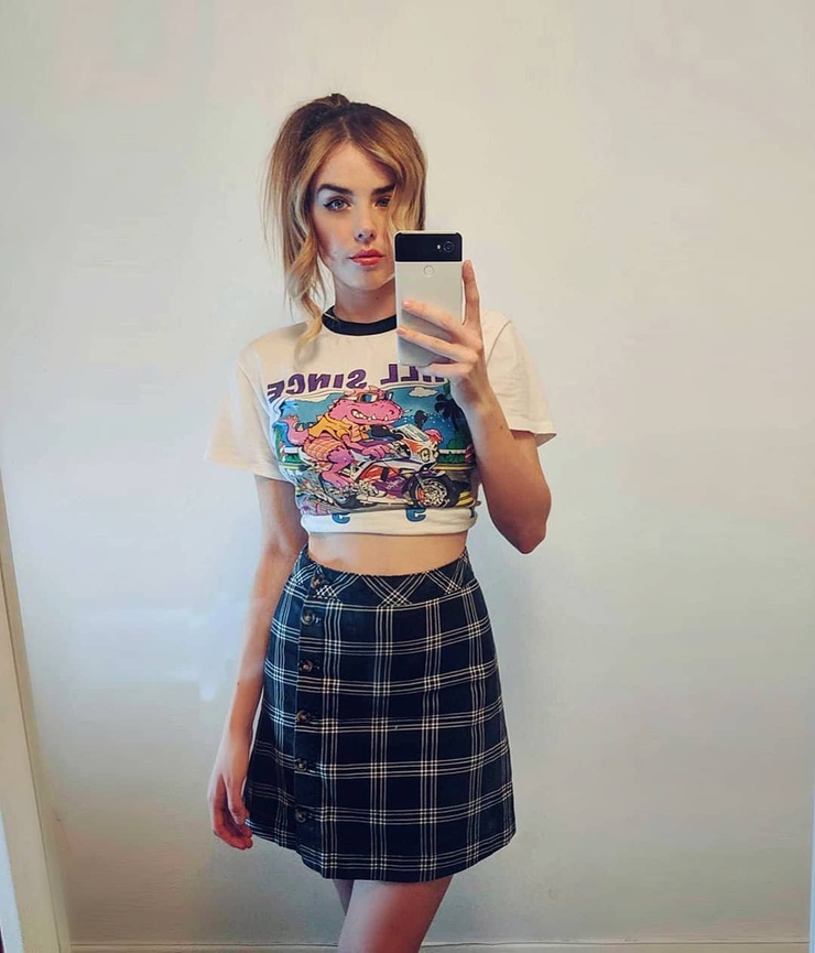 Picture of Danielle Sharp - Danielle Sharp: Sexy Pics Of The Stunning Model And Creator