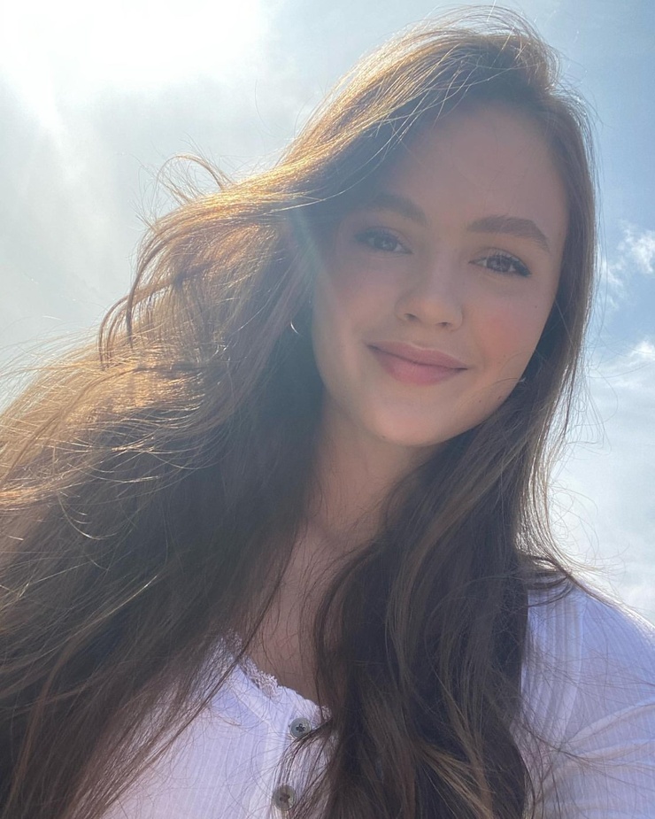 Olivia Sanabia Olivia Sanabia