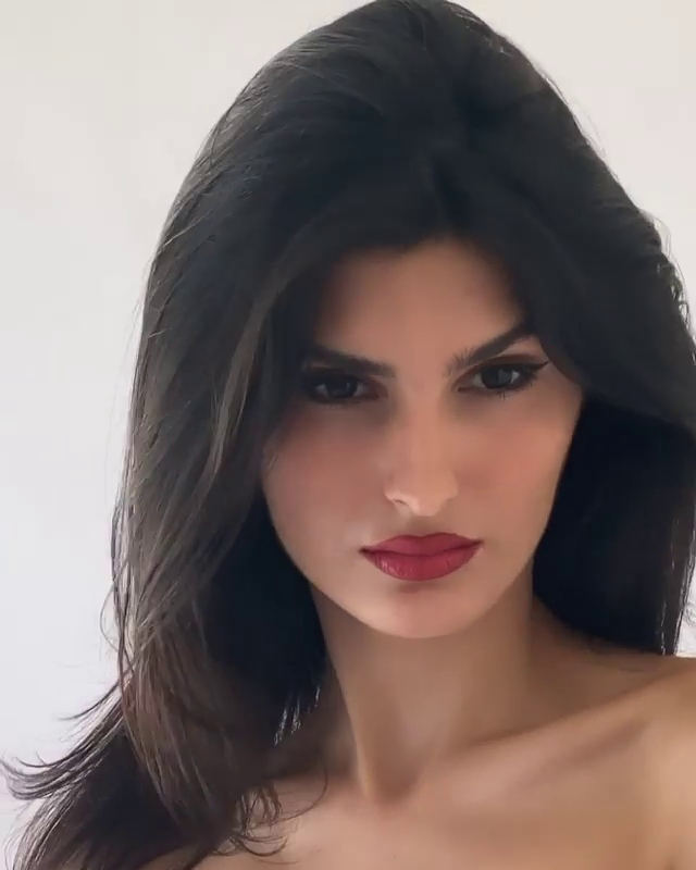 Yael Cohen (model)
