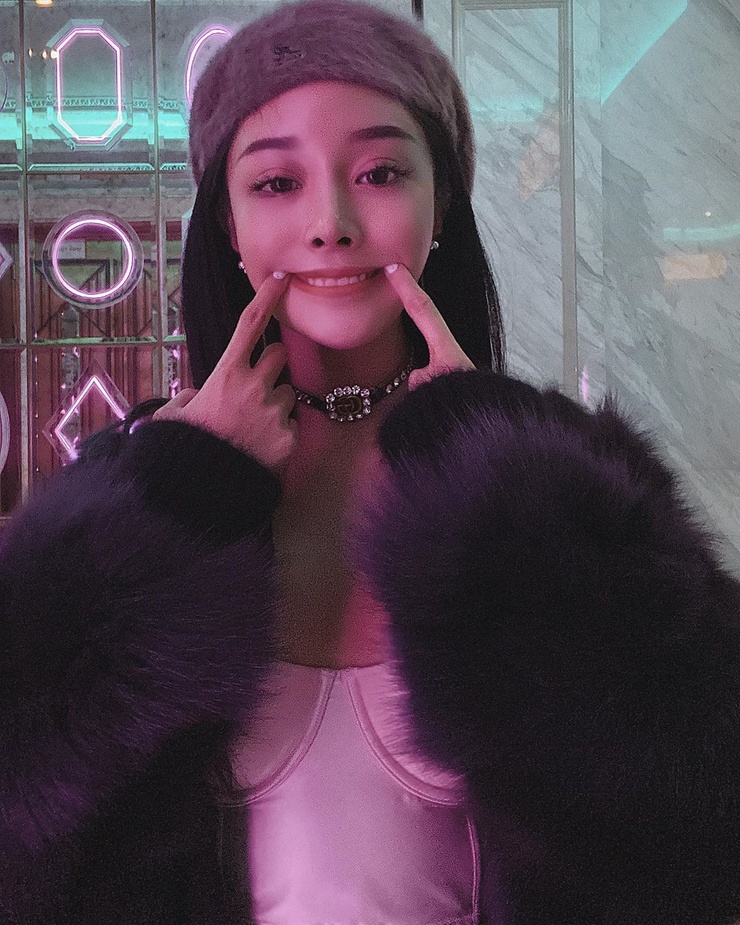 Songyuxin Hitomi