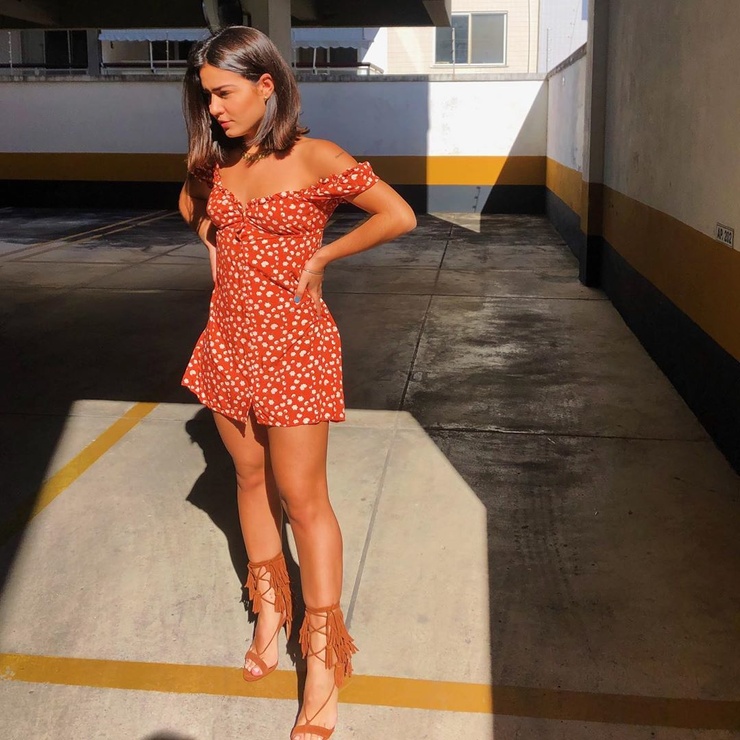 Giullia Buscacio Giullia Buscacio