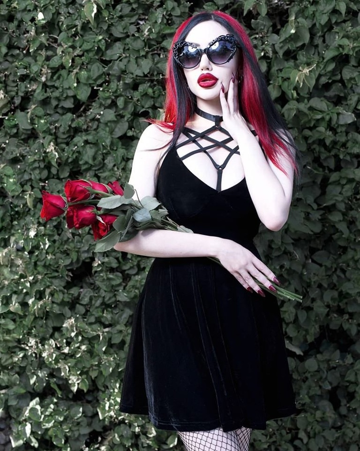 Dani Divine