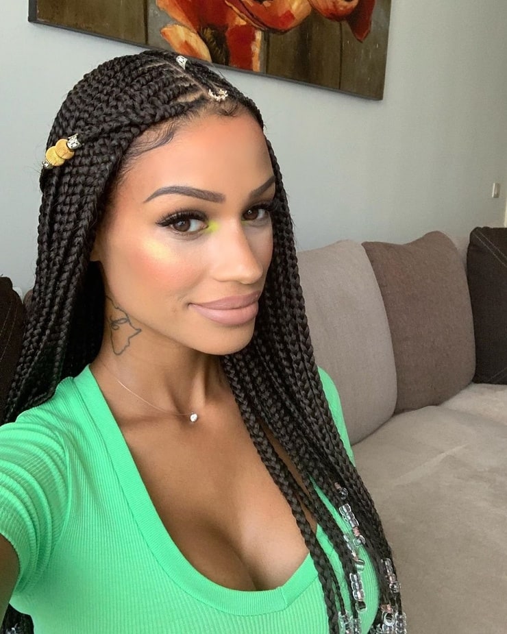 Fanny Neguesha