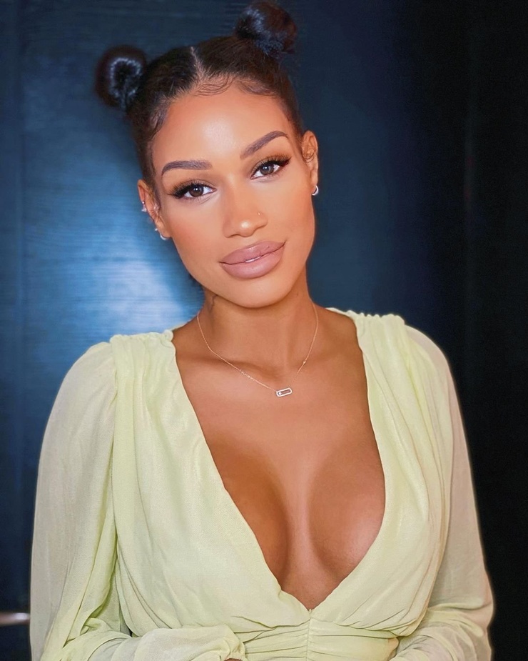 Fanny Neguesha Fanny Neguesha