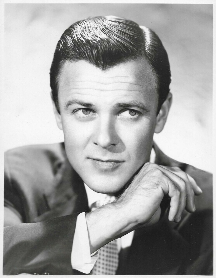 Robert Sterling