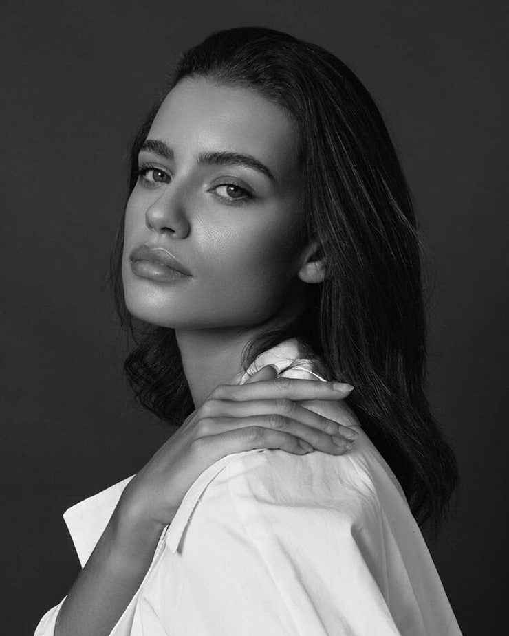 Elle Trowbridge Elle Trowbridge