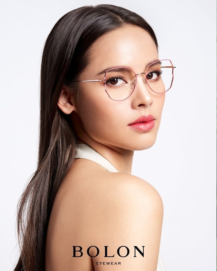 Urassaya Sperbund