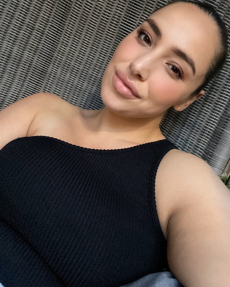 Jada Sezer