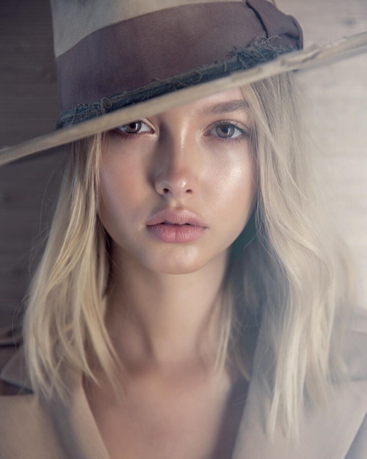 Chloé Margaux Avenaim Chloé Margaux Avenaim