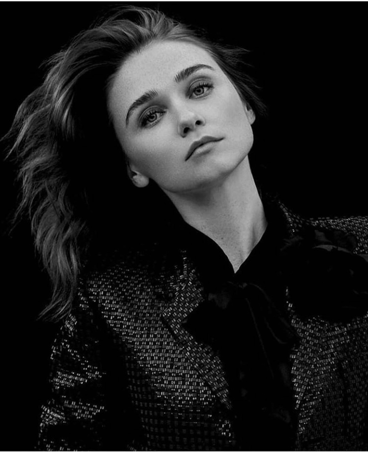 Jessica Barden picture