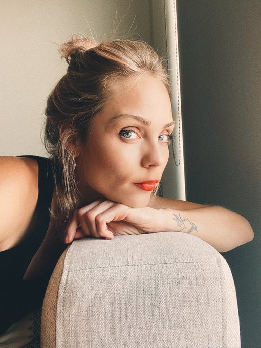 Laura Vandervoort Laura Vandervoort