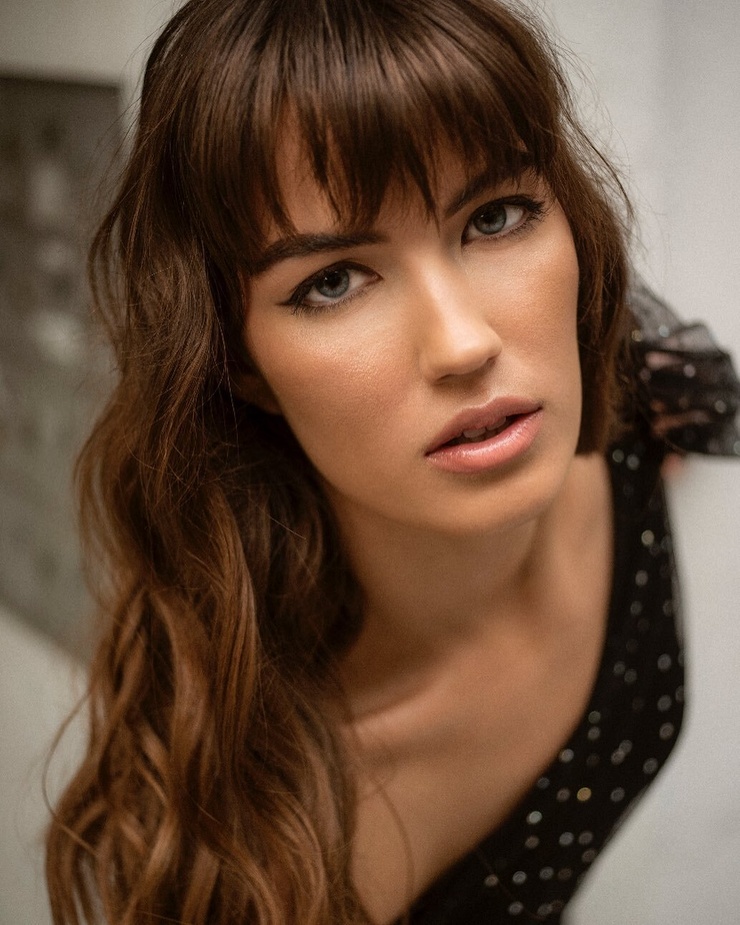 Bella Davison