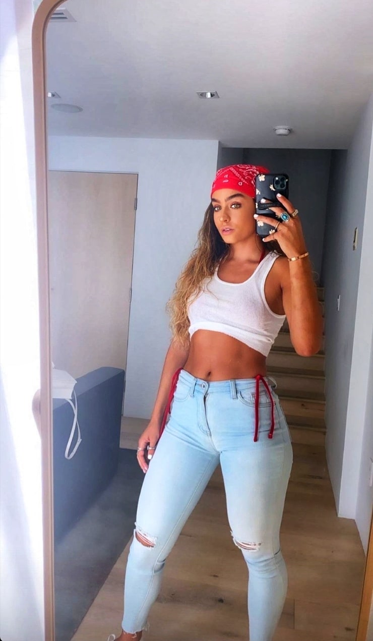 Sommer Ray