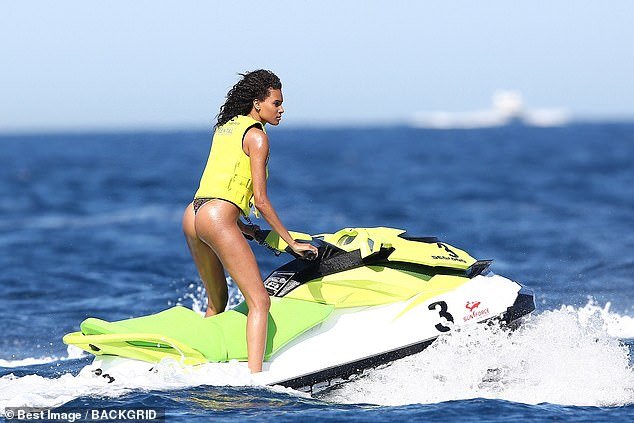 Cindy Bruna Cindy Bruna