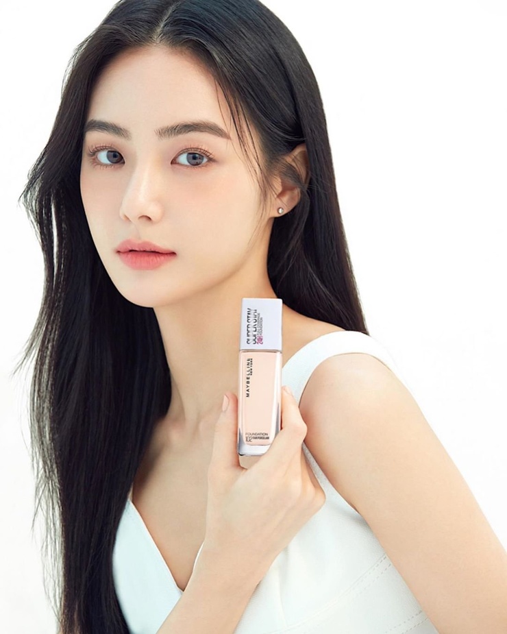 Suzu Hong Suzu Hong