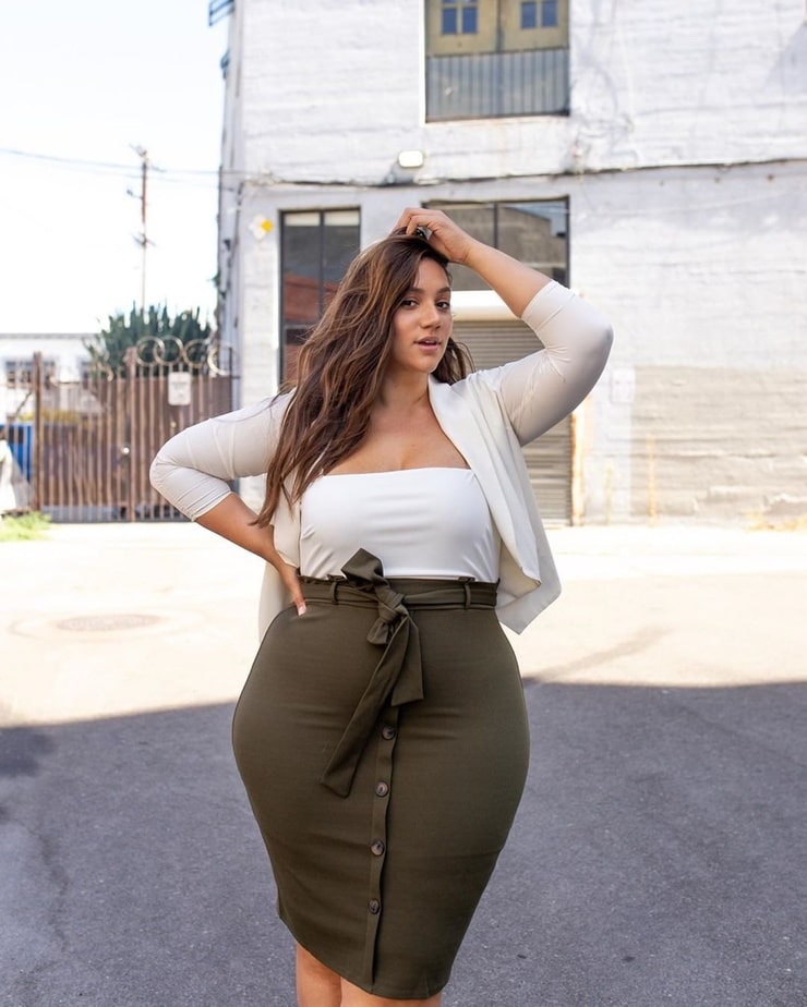 Picture Of Erica Lauren Plus Size Model