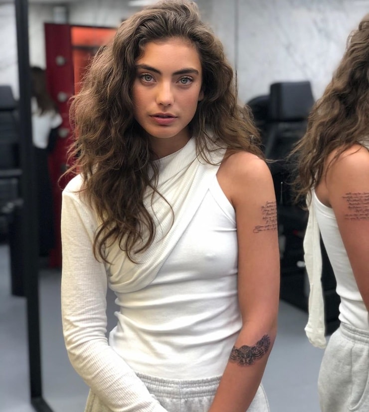 Vanessa Moe Vanessa Moe