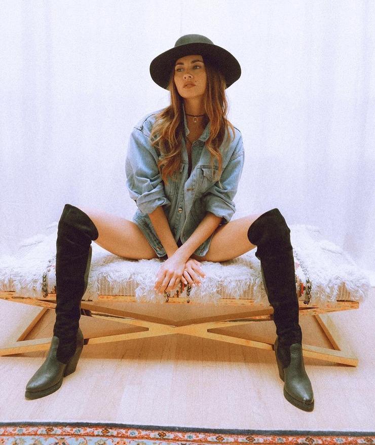 Ana Tanaka (Model)
