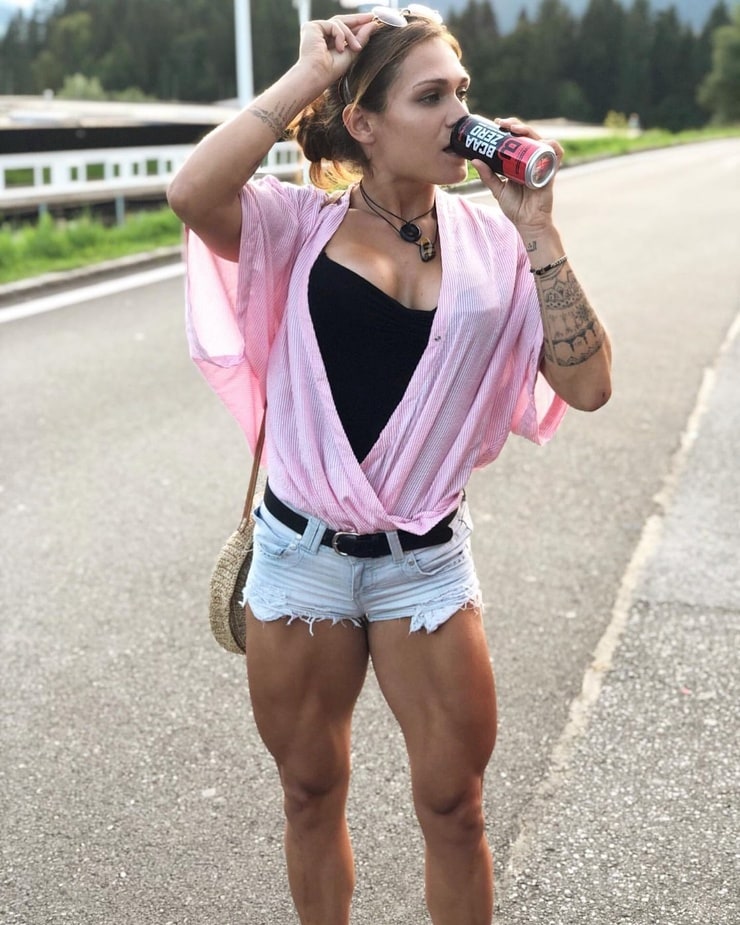Manon Verge Manon Verge