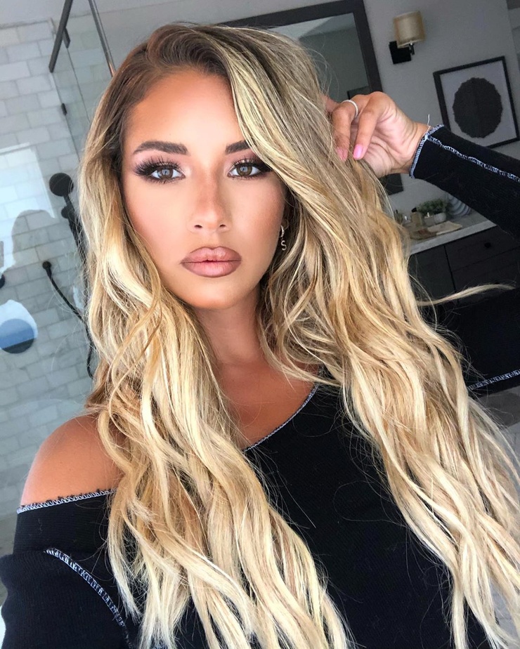 Picture of Sierra Skye (I)