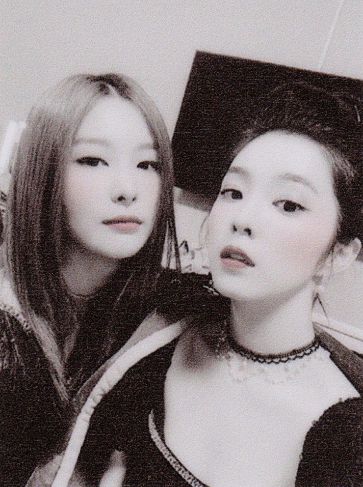 IRENE & SEULGI
