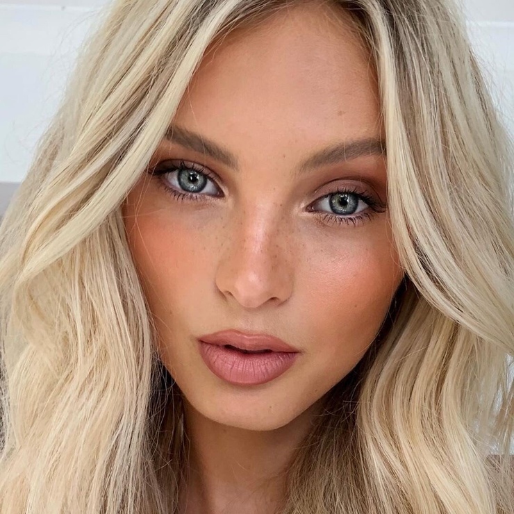 Lucy Baddeley Lucy Baddeley