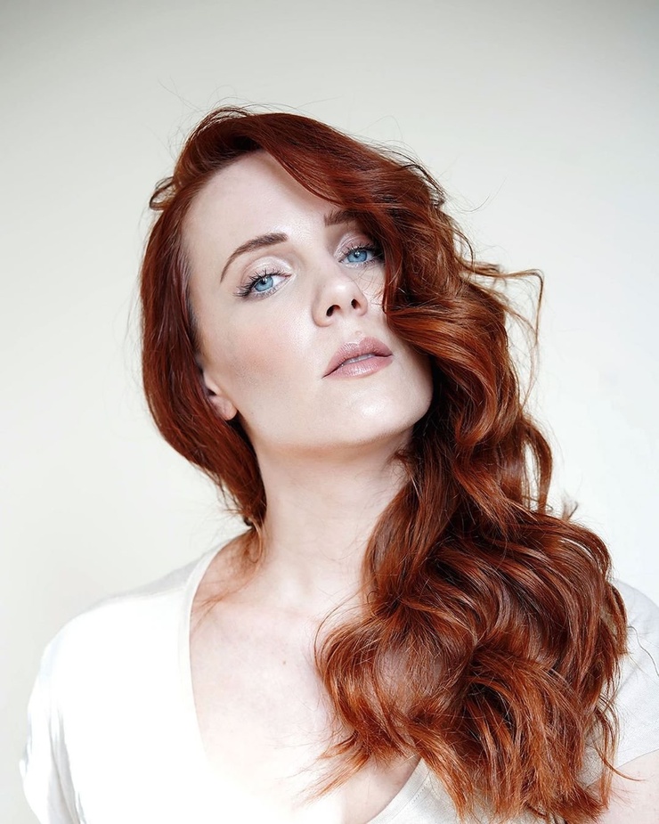 Simone Simons Simone Simons