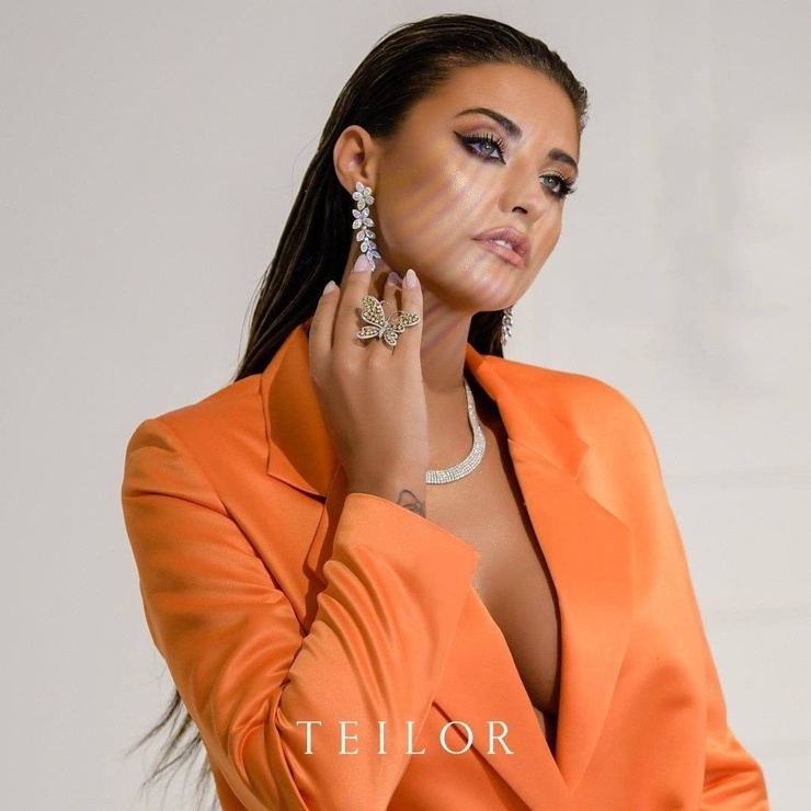 Antonia Iacobescu Antonia Iacobescu